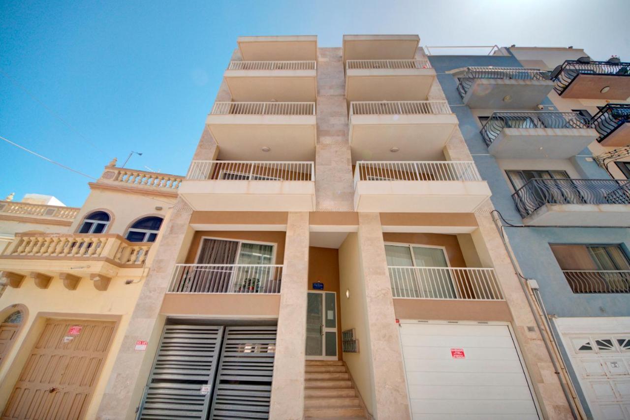 Modern Seaside 2 BR APT w Spectacular Views St. Paul's Bay Exterior foto